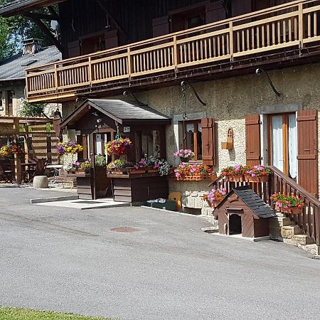La Ferme Du Mont-Blanc Bed & Breakfast กงบลู ภายนอก รูปภาพ