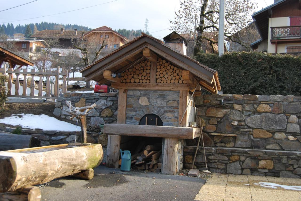 La Ferme Du Mont-Blanc Bed & Breakfast กงบลู ภายนอก รูปภาพ